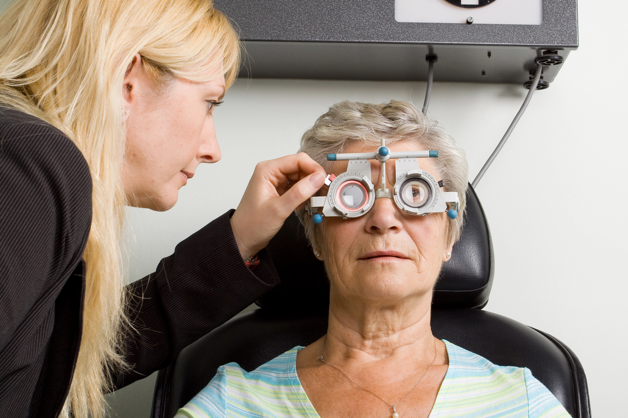 home eye test visits eye test at home